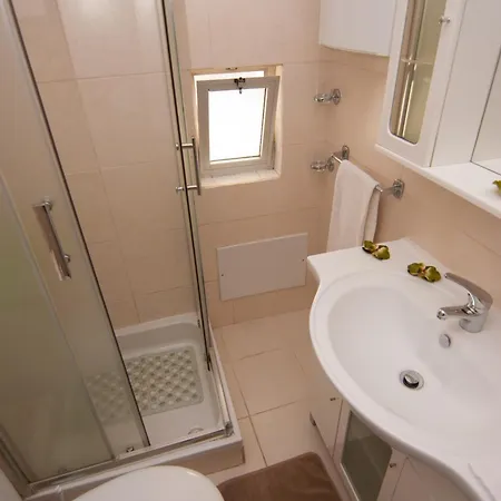 Terencio T2 2 Bedroom